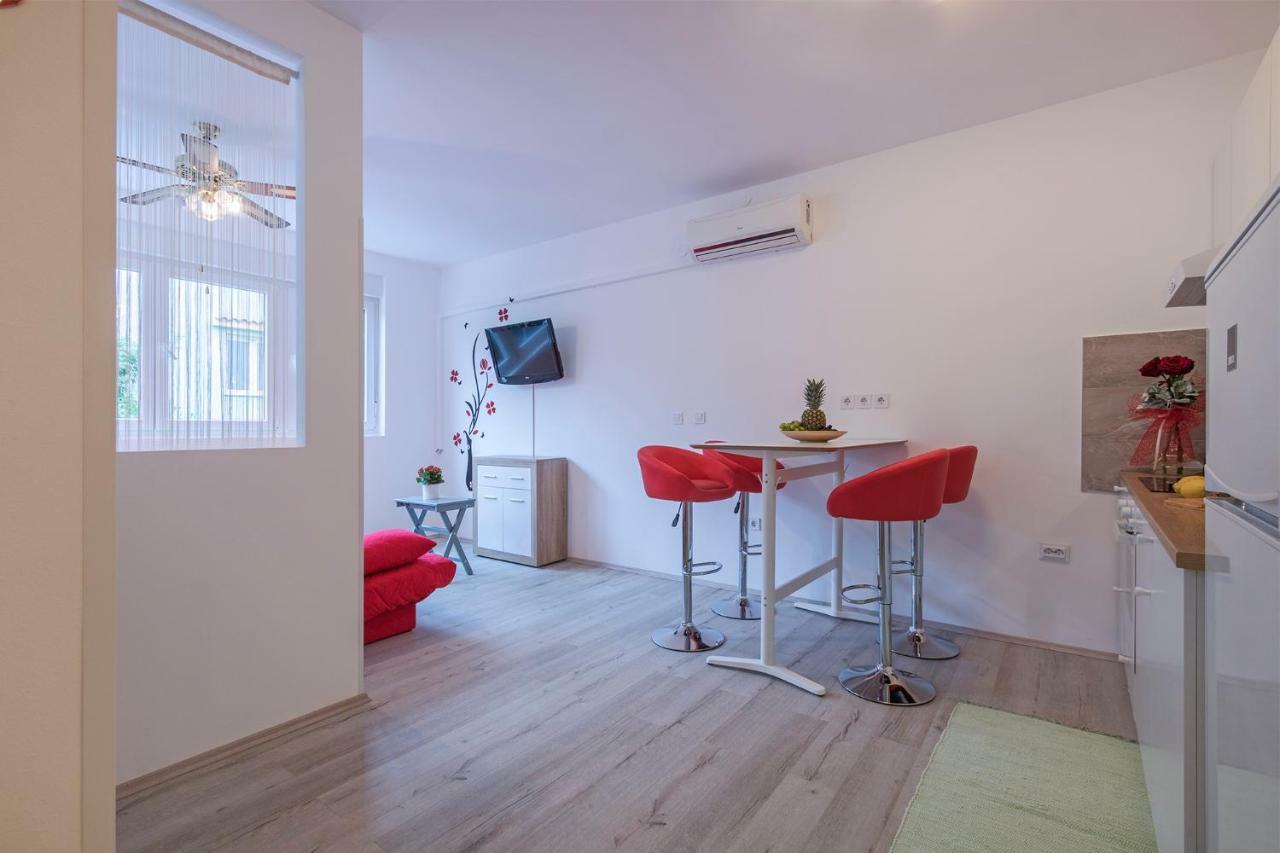 Apartment Danijela I Pula Buitenkant foto